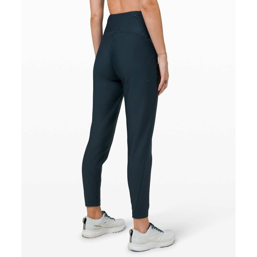 Lululemon Chase the Chill Super High-Rise Pant 28" Submarine Size 8 Running